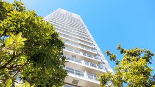 蓄電池とマンション